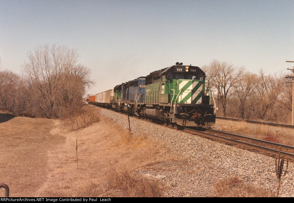 Intermodal cruises east